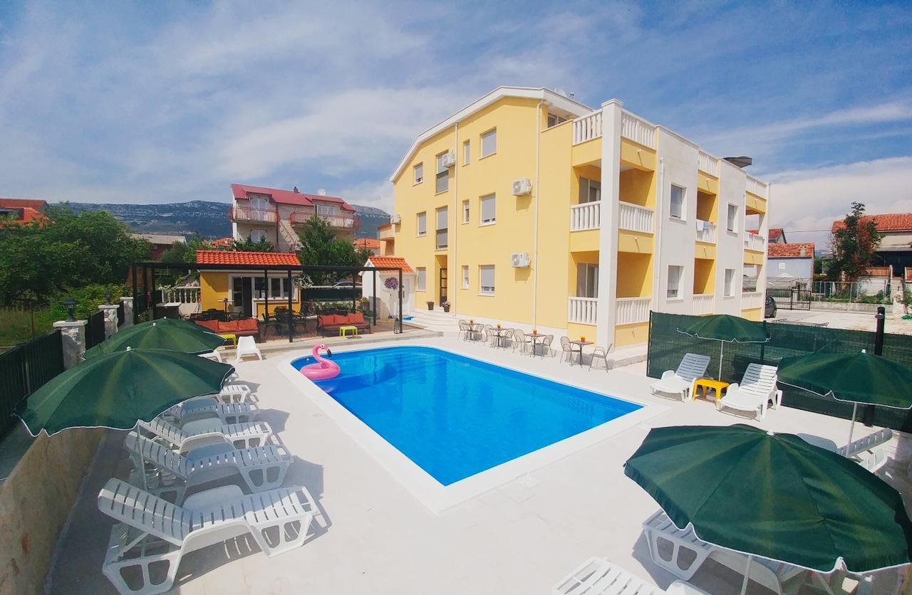 Villa Iva-Dom Kaštela المظهر الخارجي الصورة